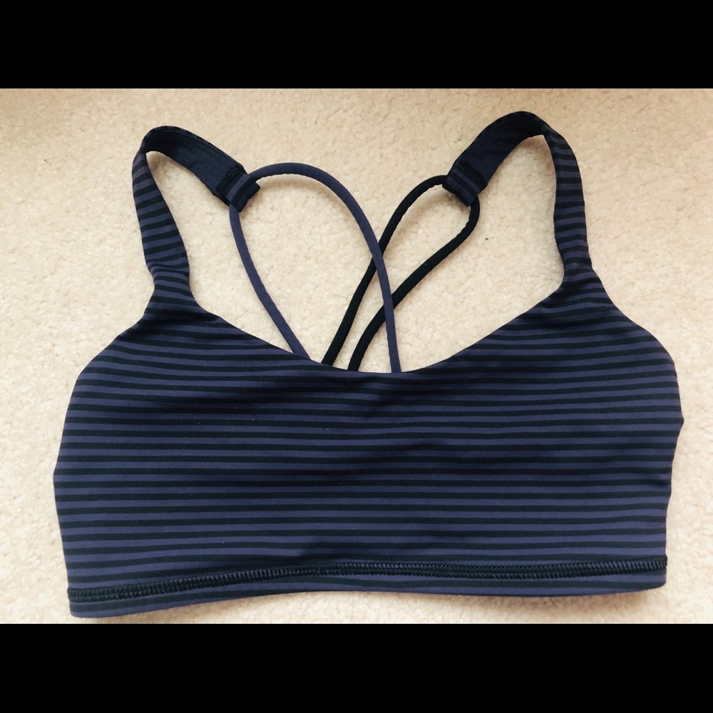 Lululemon free to be sports bra